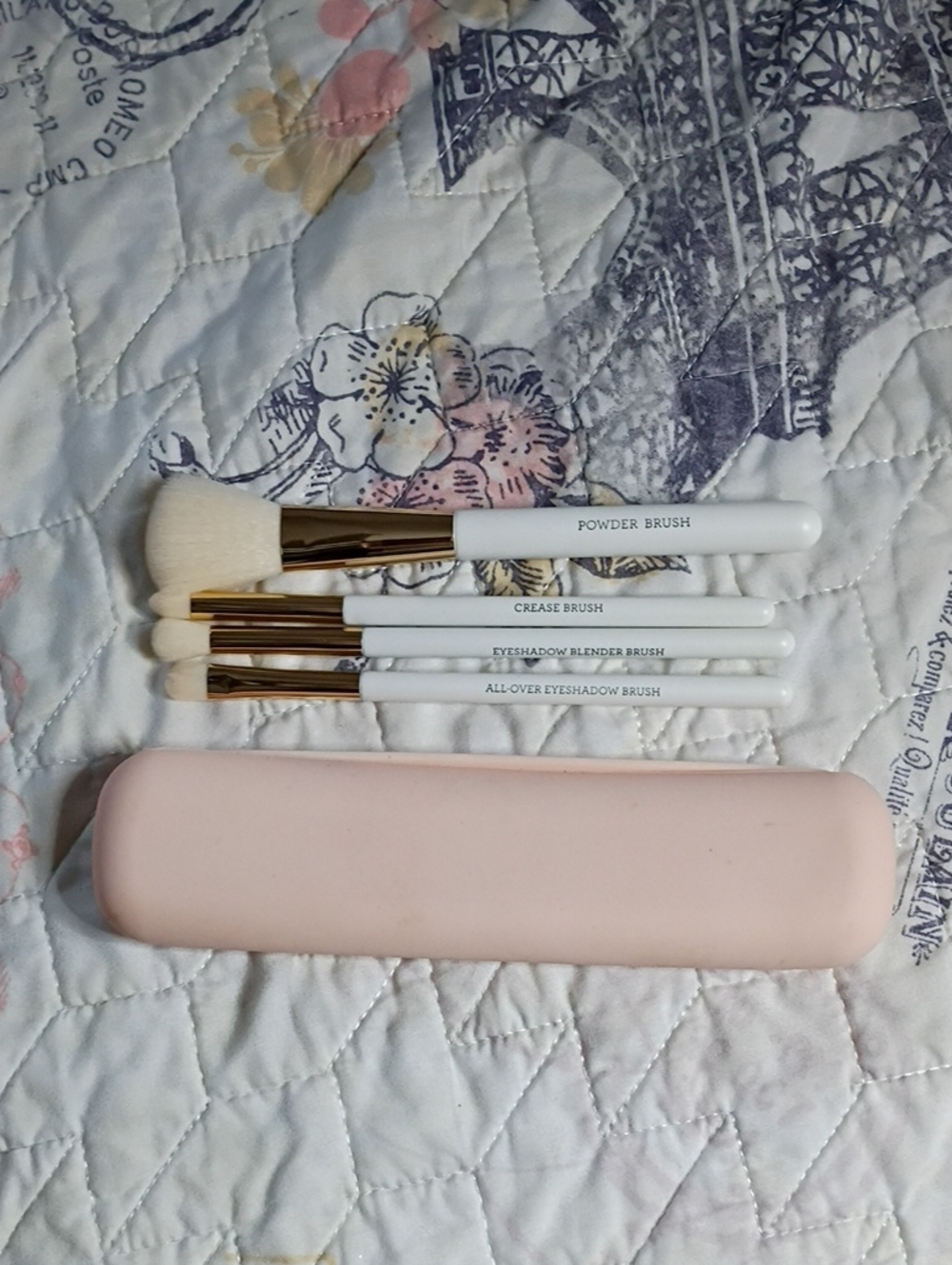 Makeup Brush Set with Pink Travel Case - White & Gold